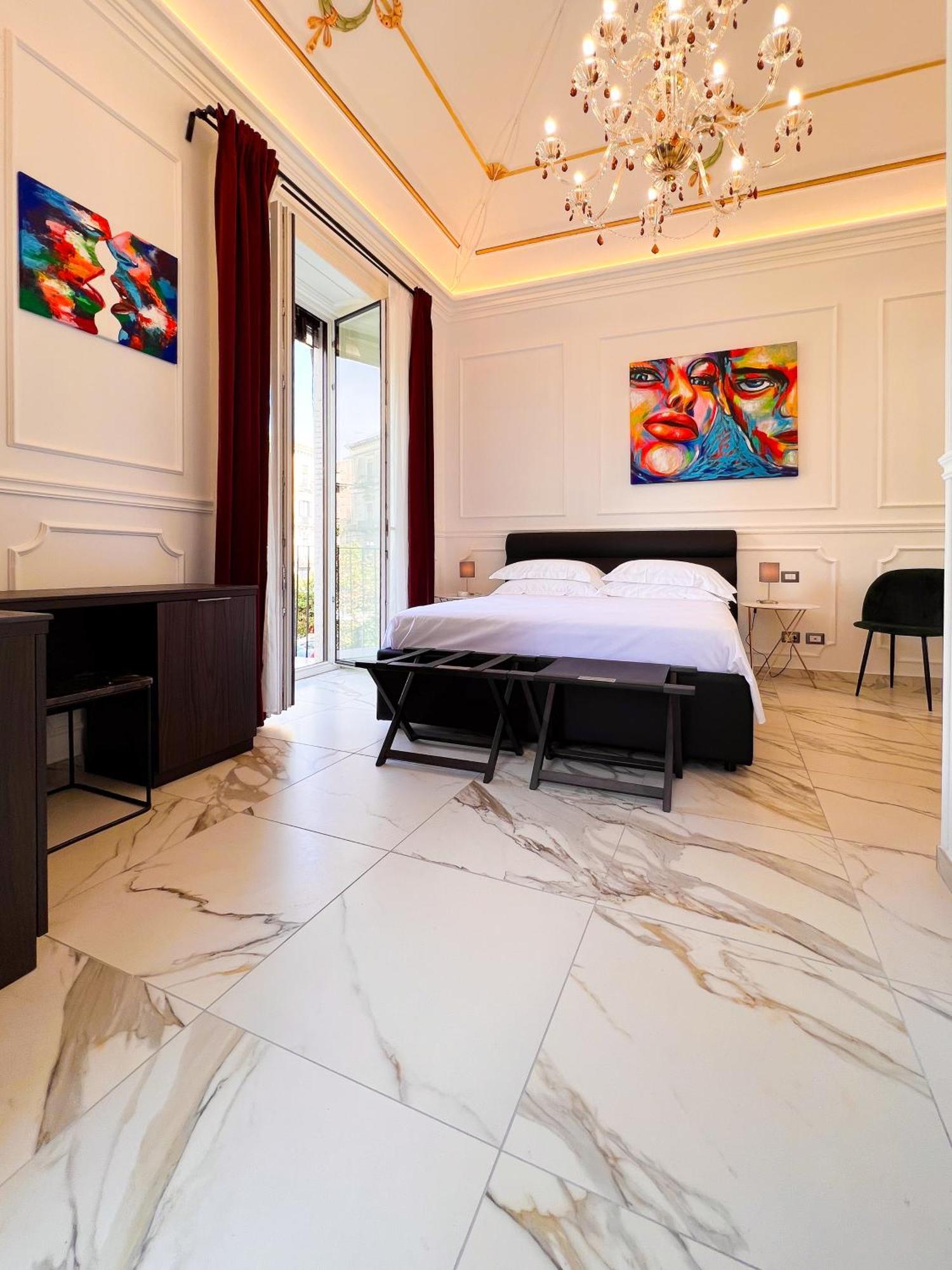 Ricci Palace Suites คาตาเนีย ภายนอก รูปภาพ