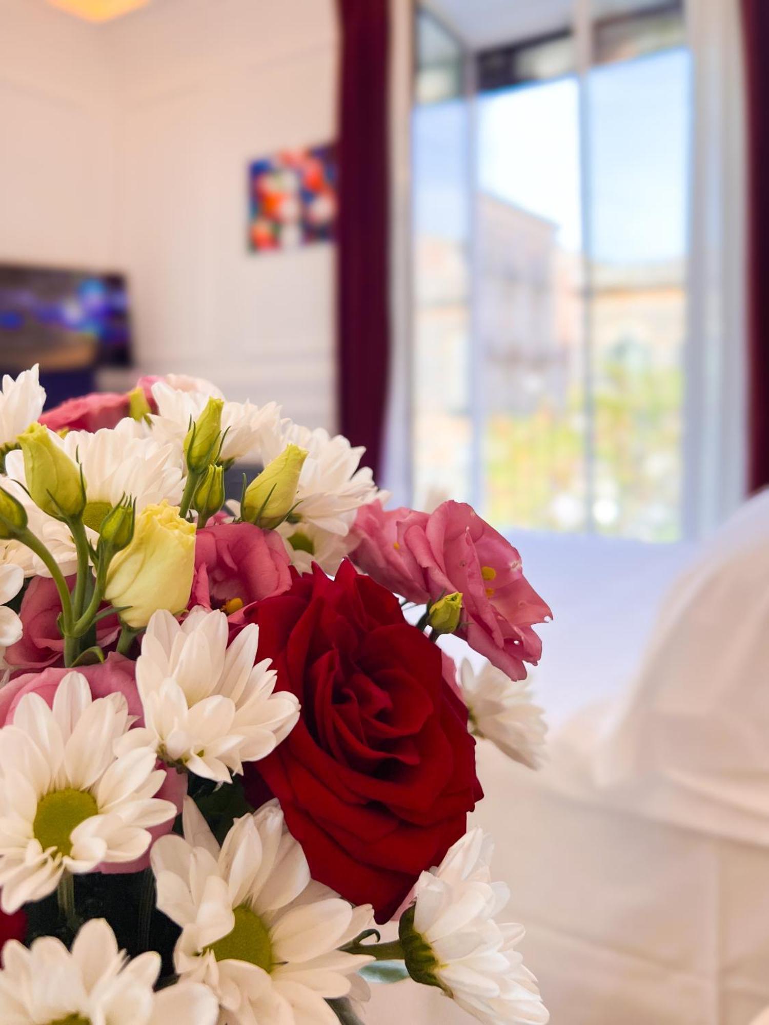 Ricci Palace Suites คาตาเนีย ภายนอก รูปภาพ