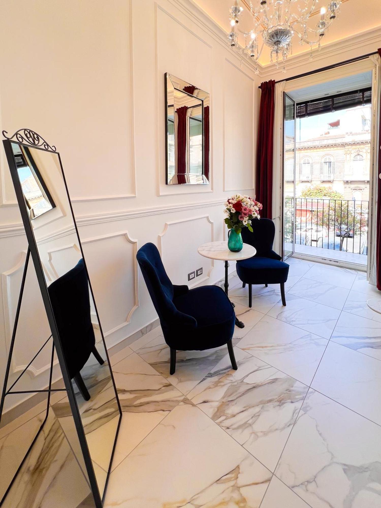 Ricci Palace Suites คาตาเนีย ภายนอก รูปภาพ