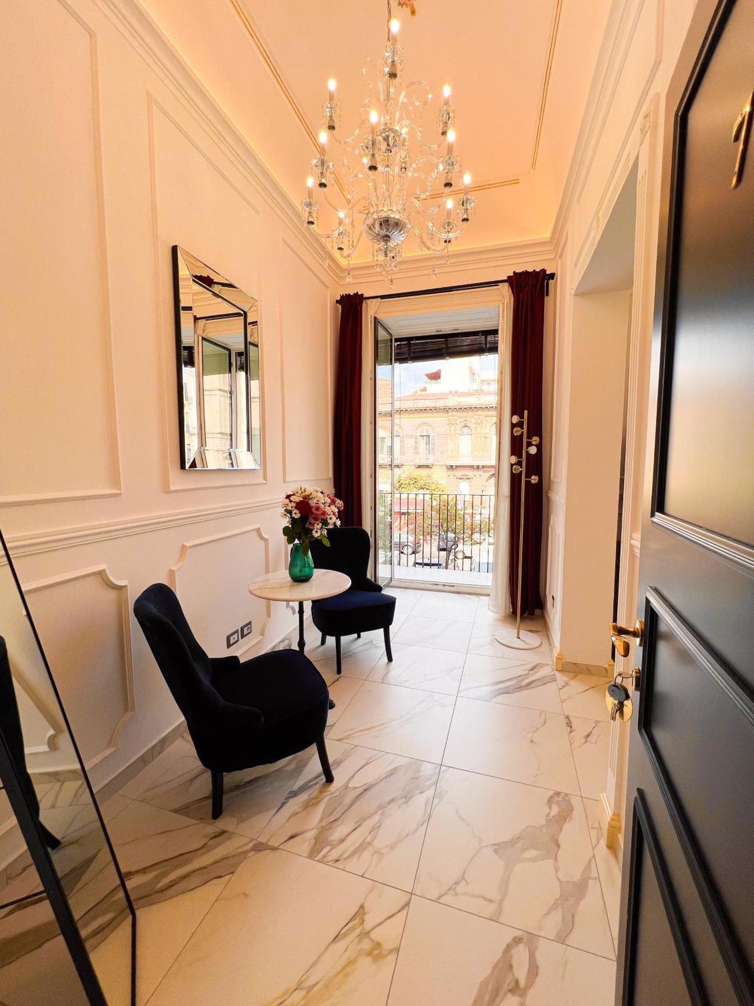 Ricci Palace Suites คาตาเนีย ภายนอก รูปภาพ